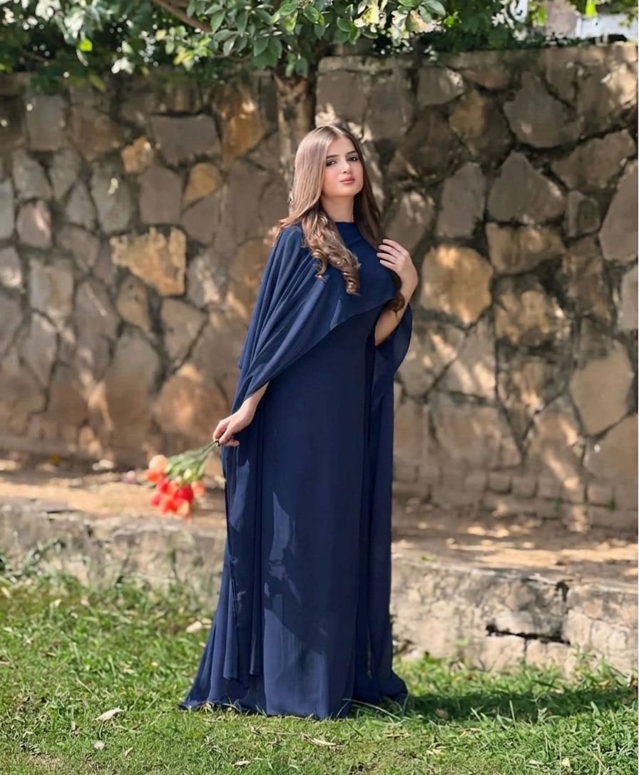 Navy Drape Style